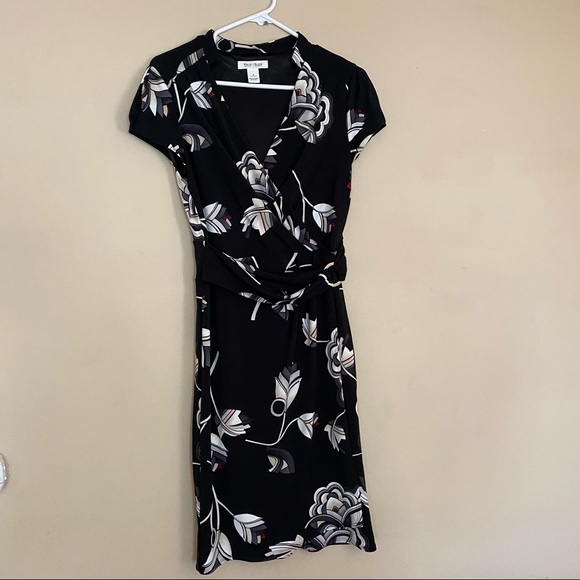 White House Black Market Dresses & Skirts - WHITE HOUSE BLACK MARKET floral wrap dress